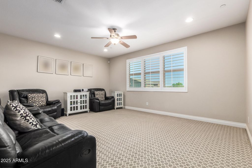 Image 45 of property listing at 10143 W EL CORTEZ Place, Peoria, AZ 85383