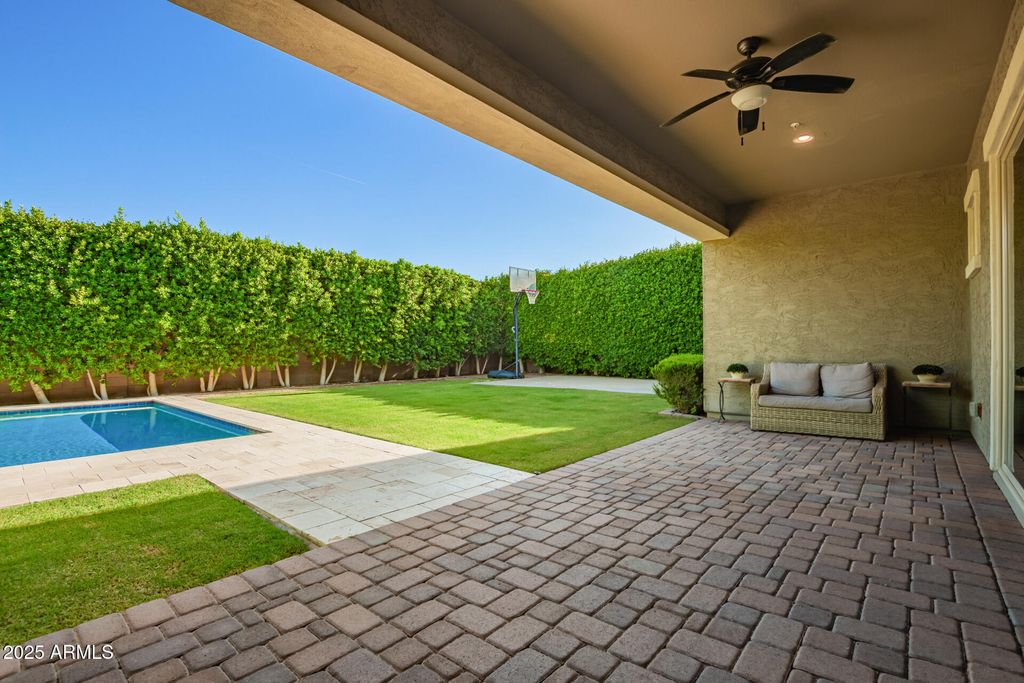 Image 49 of property listing at 10143 W EL CORTEZ Place, Peoria, AZ 85383