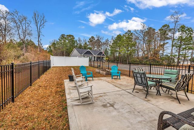 403 Dunbarton Ln., Conway, SC 29526