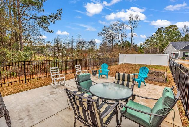 403 Dunbarton Ln., Conway, SC 29526