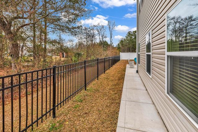 403 Dunbarton Ln., Conway, SC 29526