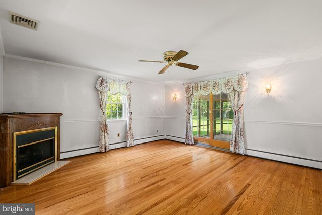 963 DARBY PAOLI RD, Berwyn, PA 19312