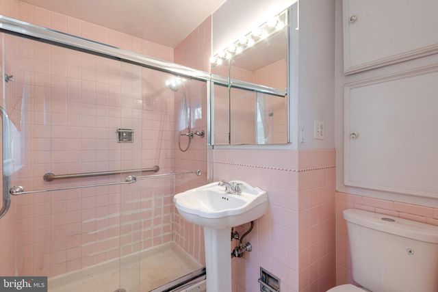 963 DARBY PAOLI RD, Berwyn, PA 19312
