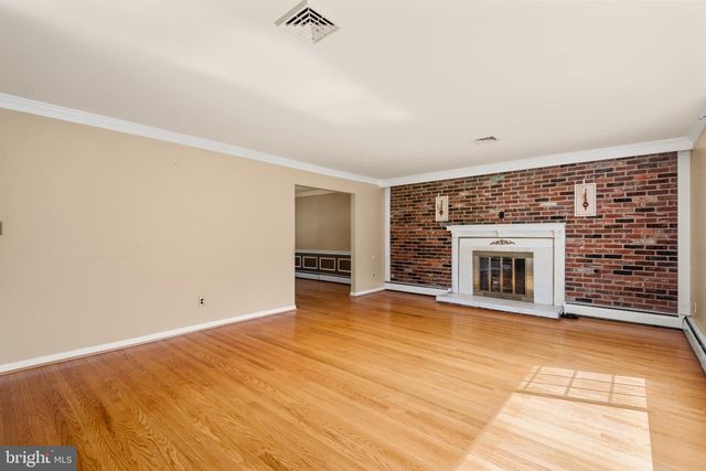 963 DARBY PAOLI RD, Berwyn, PA 19312
