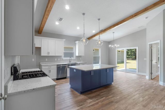 8326 Vickie St, Pensacola, FL 32514