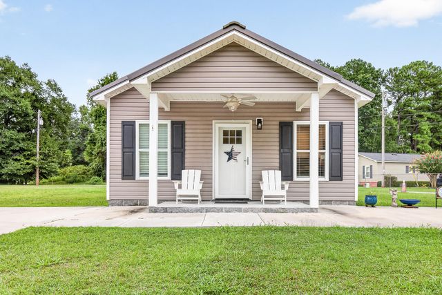 318 S Live Oak Drive, Moncks Corner, SC 29461