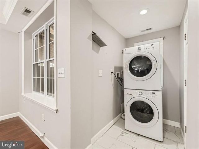 905 E PATAPSCO AVENUE, Baltimore, MD 21225