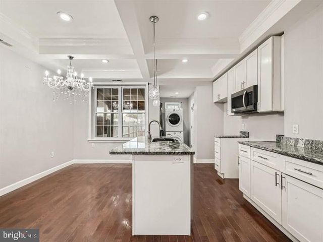 905 E PATAPSCO AVENUE, Baltimore, MD 21225