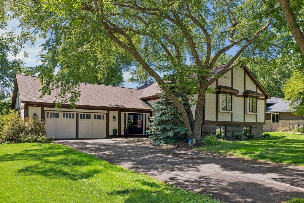 14315 Wedgeway Court, Eden Prairie, MN 55346 — exterior