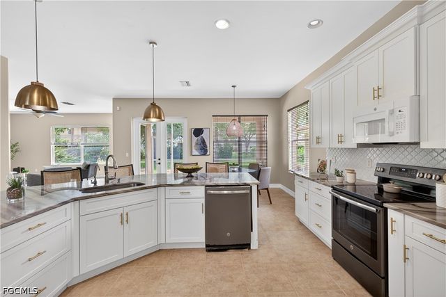 12587 Stone Tower LOOP, Fort Myers, FL 33913