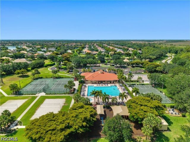 12587 Stone Tower LOOP, Fort Myers, FL 33913