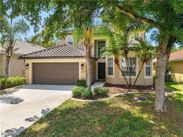 12587 Stone Tower LOOP, Fort Myers, FL 33913