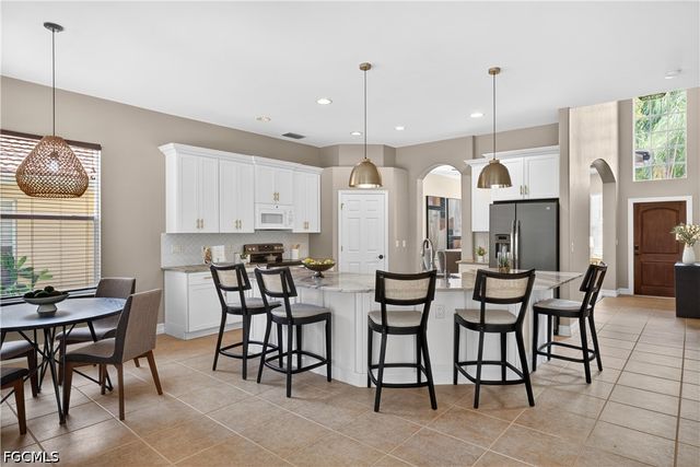 12587 Stone Tower LOOP, Fort Myers, FL 33913