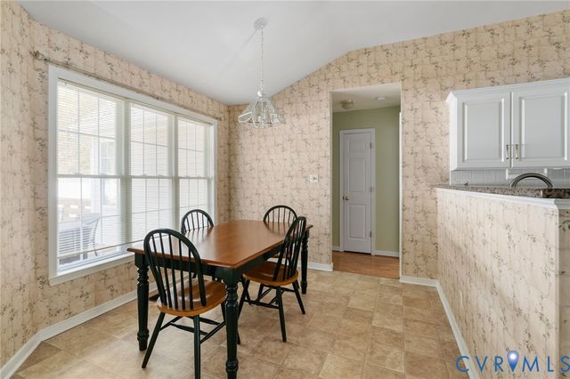 11375 Otter Run Dr, Ashland, VA 23005