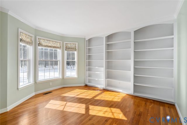 11375 Otter Run Dr, Ashland, VA 23005