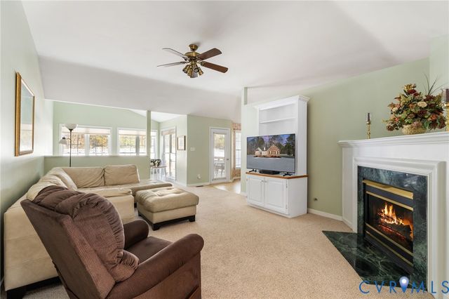 11375 Otter Run Dr, Ashland, VA 23005