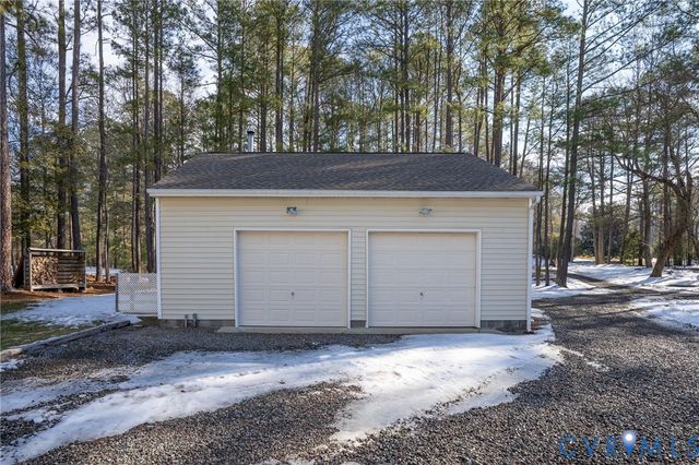 11375 Otter Run Dr, Ashland, VA 23005