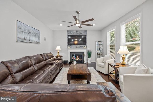 12914 INFANTRY DR, Spotsylvania, VA 22551