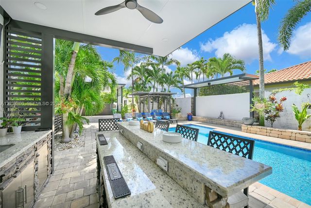 13800 SW 38th St, Miami, FL 33175