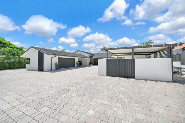 13800 SW 38th St, Miami, FL 33175