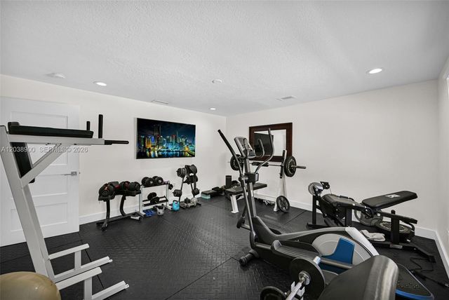 13800 SW 38th St, Miami, FL 33175