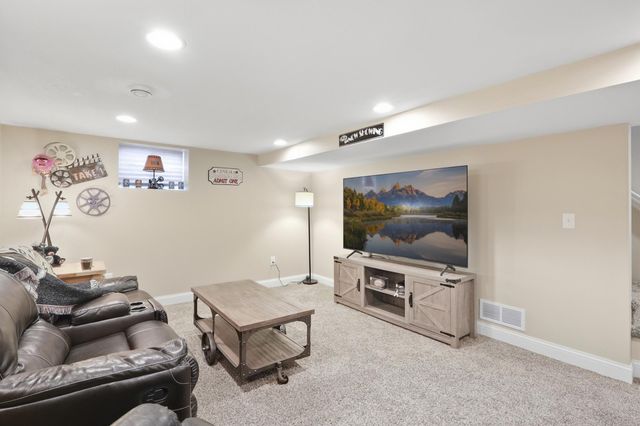 8412 4th Avenue S, Bloomington, MN 55420