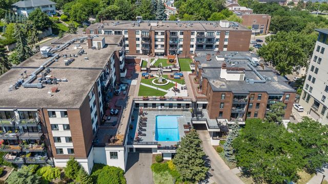 48 Groveland Terrace B204, Minneapolis, MN 55403