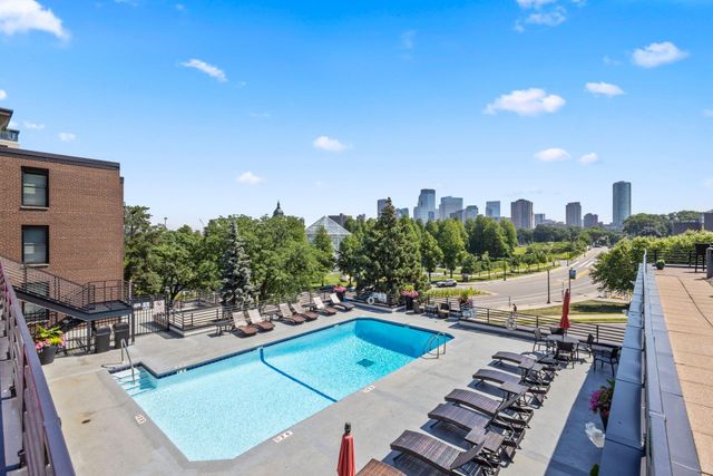 48 Groveland Terrace B204, Minneapolis, MN 55403