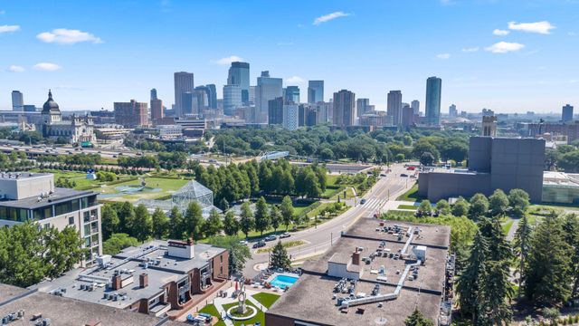 48 Groveland Terrace B204, Minneapolis, MN 55403