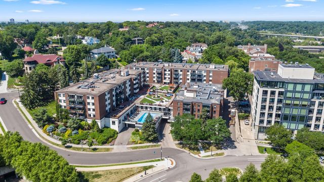 48 Groveland Terrace B204, Minneapolis, MN 55403