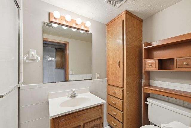 924 Fuller Street S, Shakopee, MN 55379