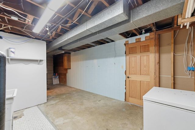 924 Fuller Street S, Shakopee, MN 55379