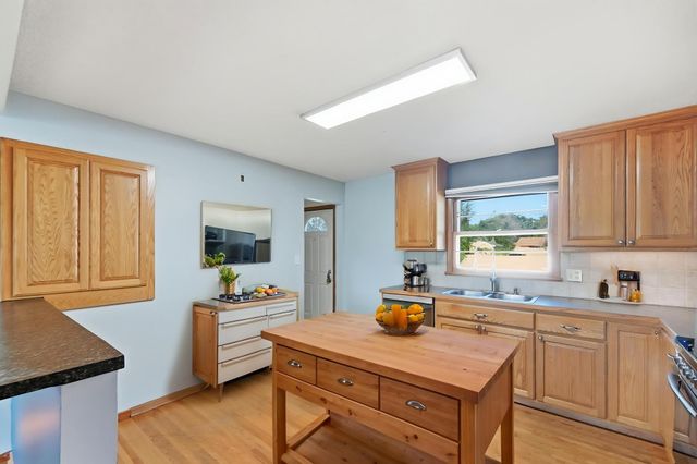 924 Fuller Street S, Shakopee, MN 55379