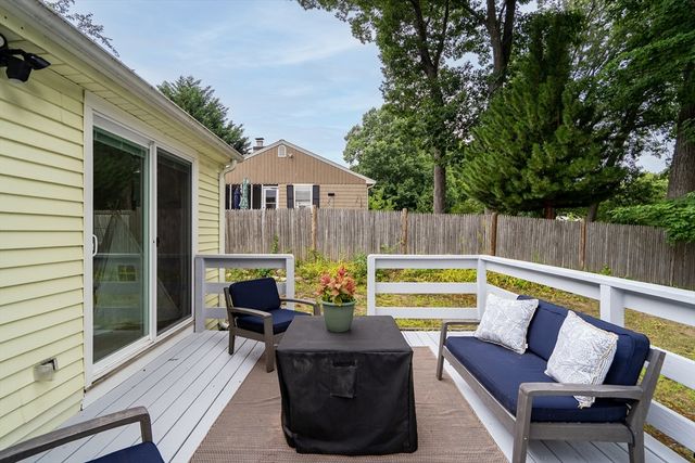 30 Linda Ave, Framingham, MA 01701