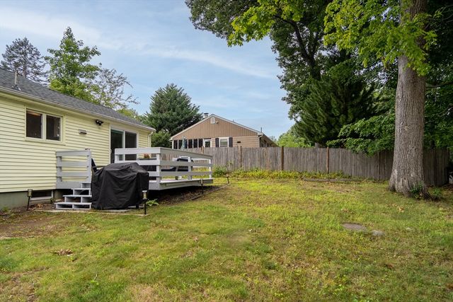 30 Linda Ave, Framingham, MA 01701