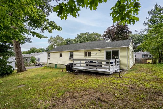 30 Linda Ave, Framingham, MA 01701