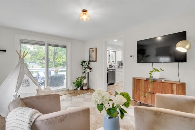 30 Linda Ave, Framingham, MA 01701