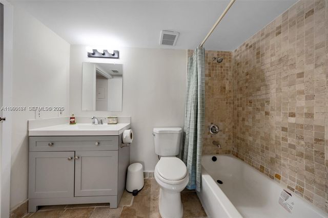 7601 E Treasure Dr 510, North Bay Village, FL 33141