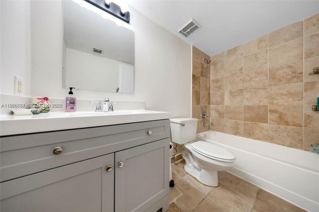 7601 E Treasure Dr 510, North Bay Village, FL 33141