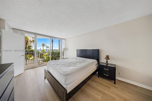 7601 E Treasure Dr 510, North Bay Village, FL 33141