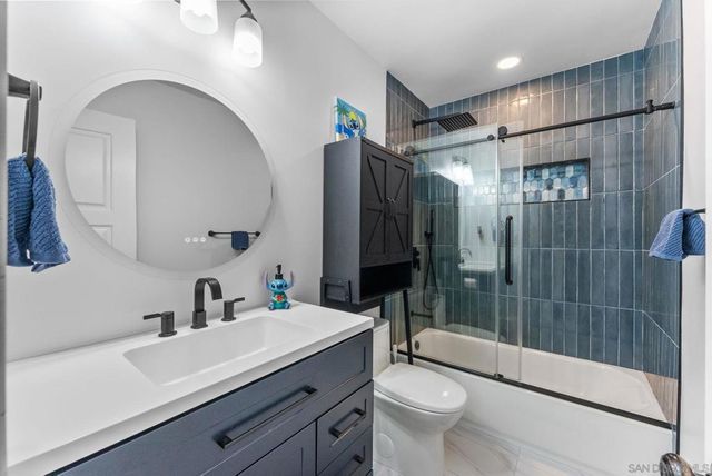 665 Foy Ln, Escondido, CA 92025