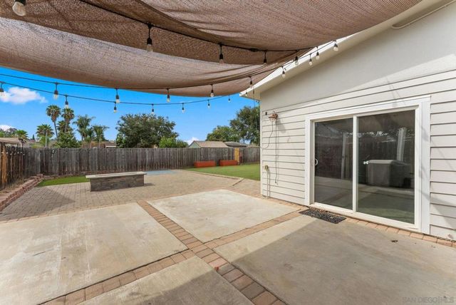 665 Foy Ln, Escondido, CA 92025