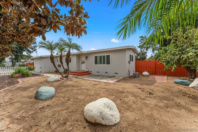 665 Foy Ln, Escondido, CA 92025