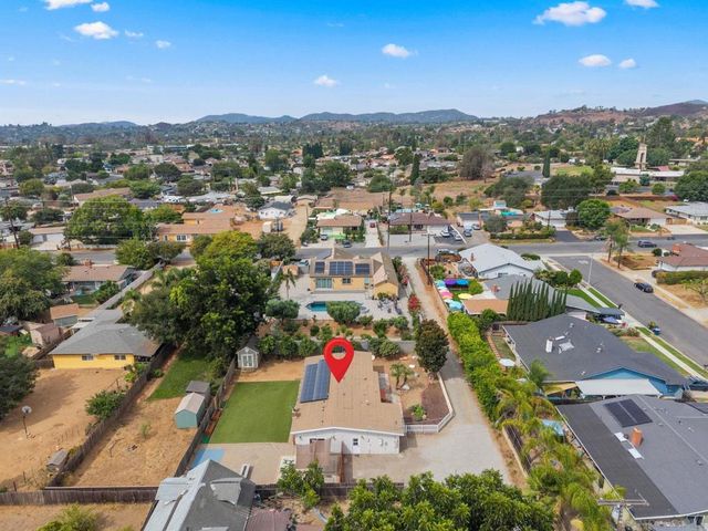 665 Foy Ln, Escondido, CA 92025
