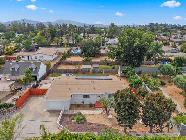 665 Foy Ln, Escondido, CA 92025