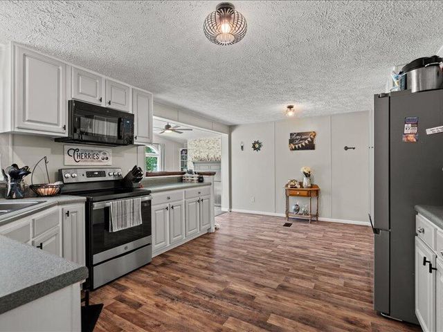 1664 Winding Pond Road, Manning, SC 29102