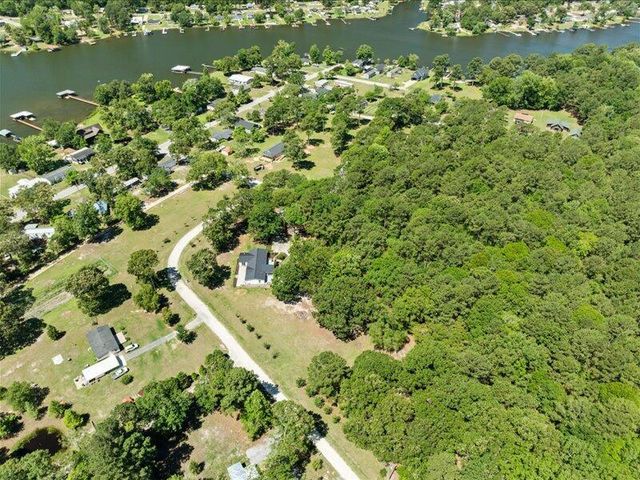 1664 Winding Pond Road, Manning, SC 29102