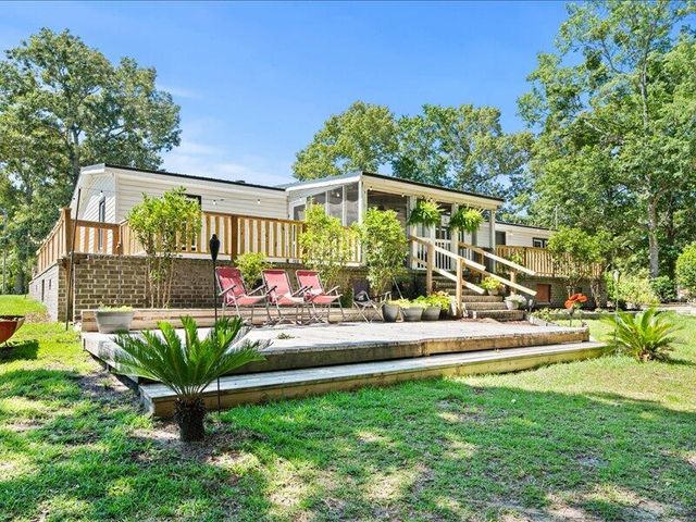 1664 Winding Pond Road, Manning, SC 29102