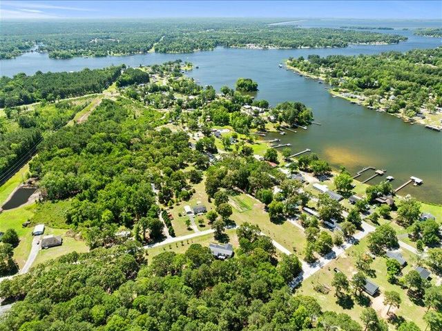 1664 Winding Pond Road, Manning, SC 29102