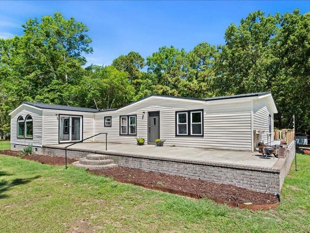 1664 Winding Pond Road, Manning, SC 29102